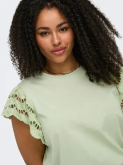 CARMACY T-shirts