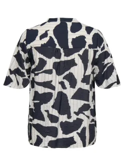 CARMISIA T-shirts