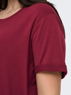 CARMOSTER T-shirts
