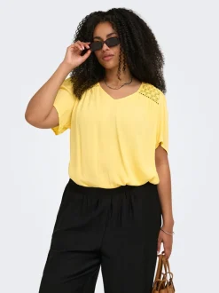 CARSELASI T-shirts