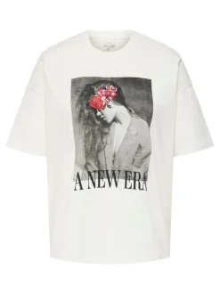 CARWINOVA T-shirts