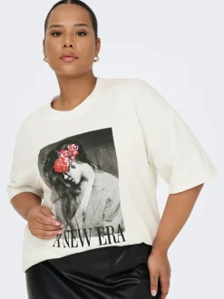 CARWINOVA T-shirts