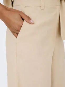 JDYNAOMI Mid waist Loose fit Linnen Bermuda shorts