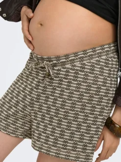 OLMTOVE Low waist Regular fit Shorts