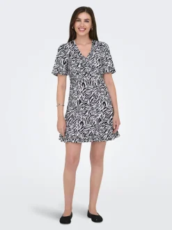 ONLJENNIE kort jurk