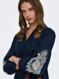 ONLKANA Top