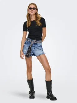 ONLROBYN Extra hight waist Straight fit Denim shorts