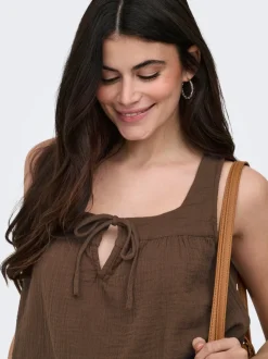 ONLTHYRA Top