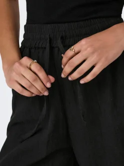ONLTIZANA Loose fit Shorts