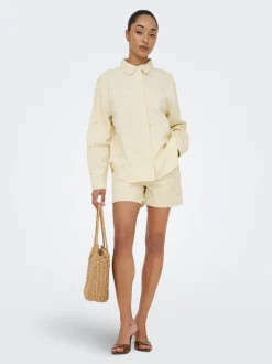 ONLVEGA High waist Mom fit Shorts
