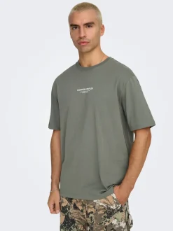 ONSCURATED T-shirts